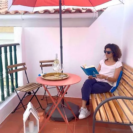 The Captain's House - 2min Walking From The Appartement Sesimbra